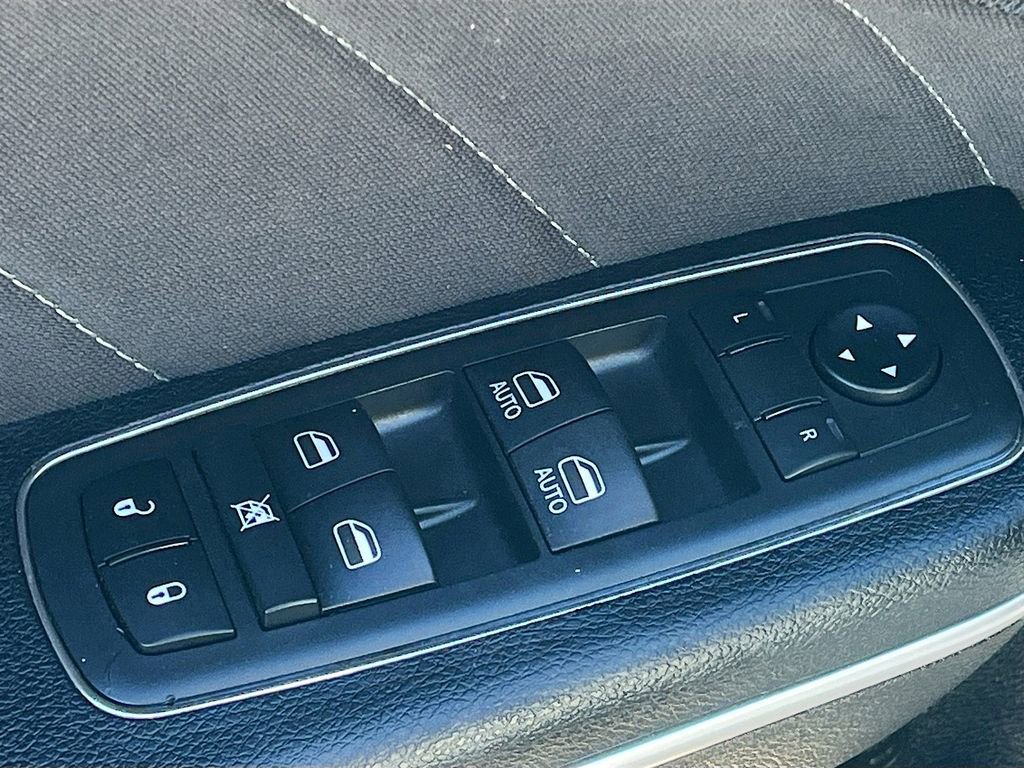 Used 2020 Dodge Charger Scat Pack image 17