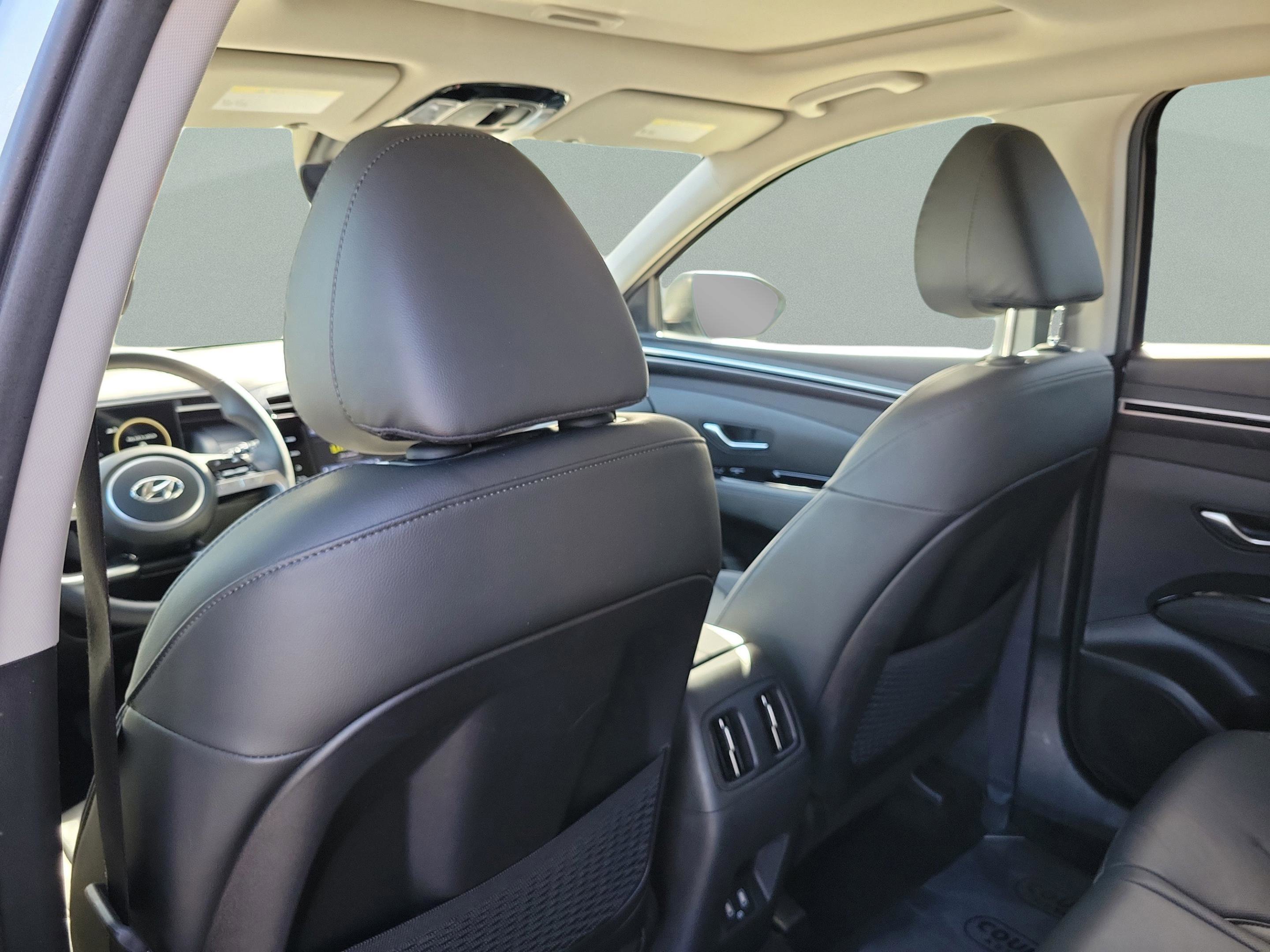 Used 2022 Hyundai Tucson SEL w/ Convenience + Premium Package image 11