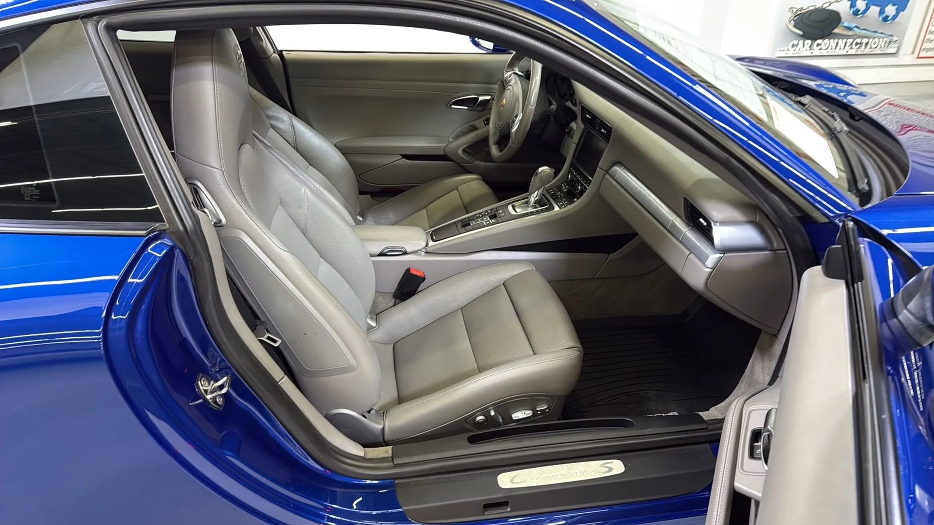 Used 2013 Porsche 911 Carrera S image 12