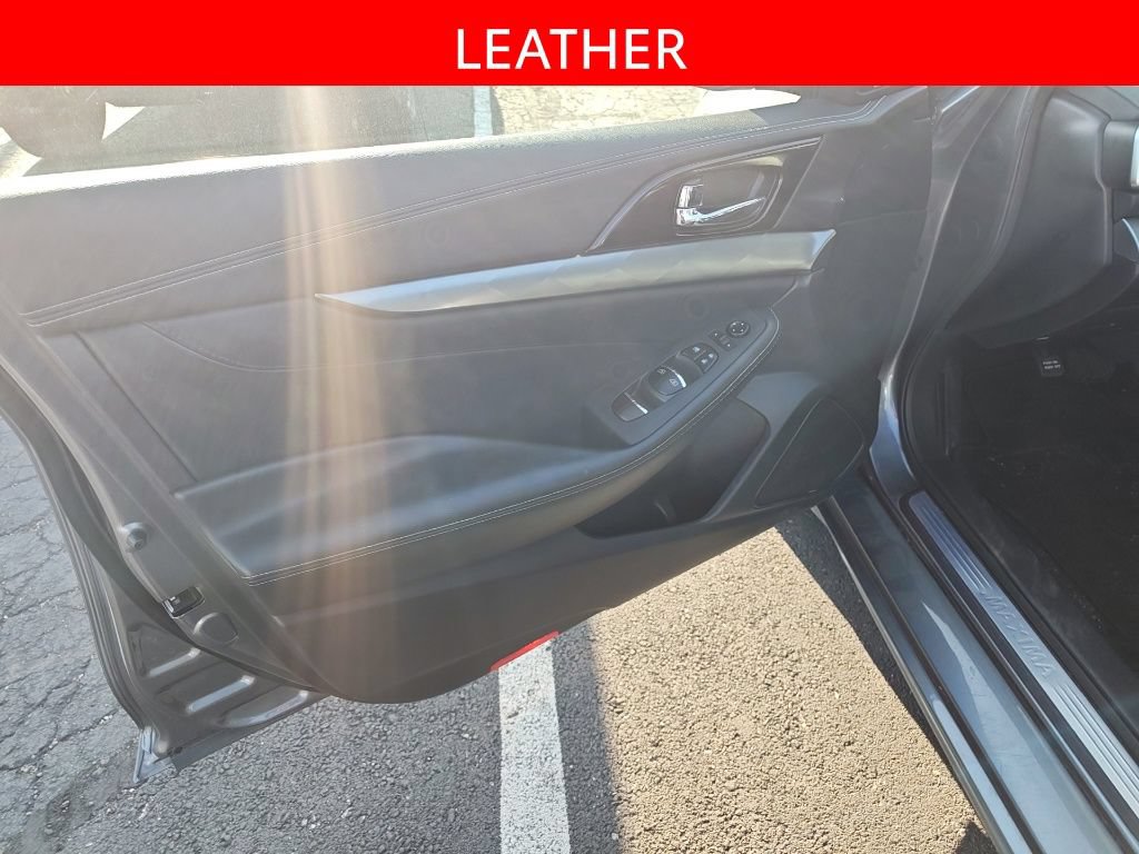 Used 2023 Nissan Maxima SL FWD image 5
