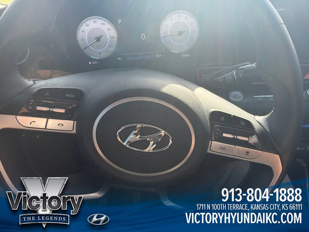 Used 2021 Hyundai Elantra Limited FWD image 13