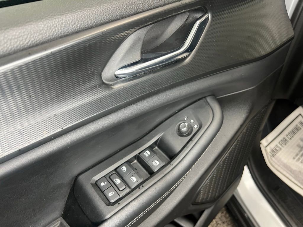 Used 2024 Jeep Grand Cherokee Altitude image 15