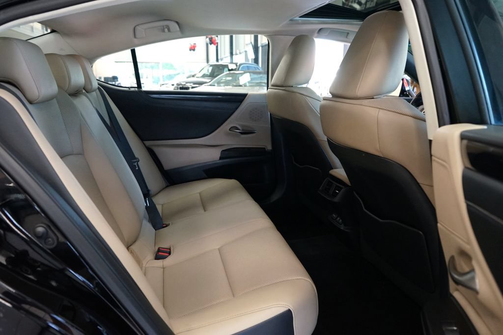 Used 2021 Lexus ES 250 w/ Premium Package AWD/4WD image 13
