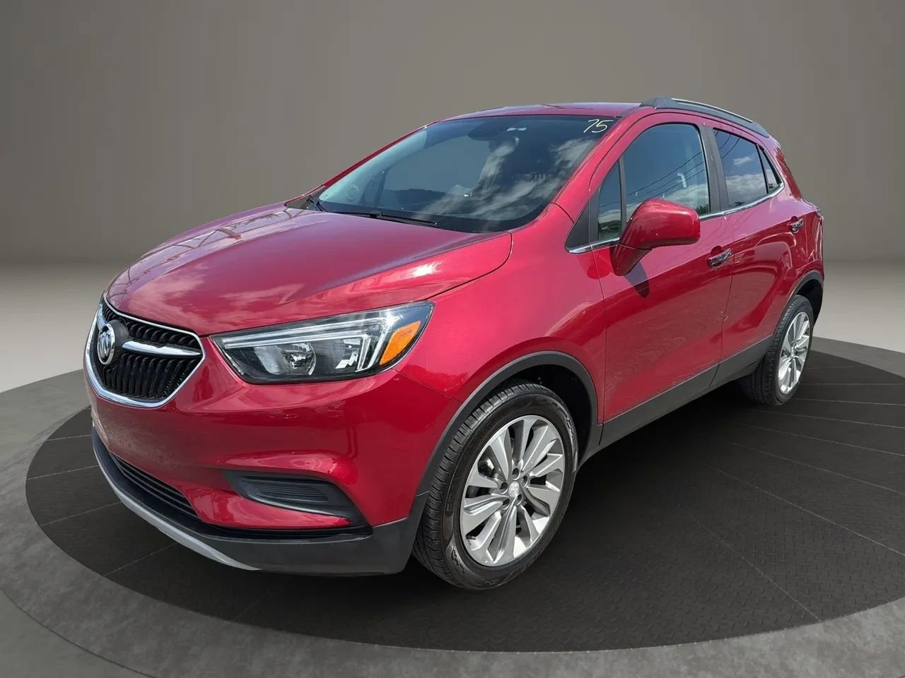 Used 2020 Buick Encore Preferred image 1