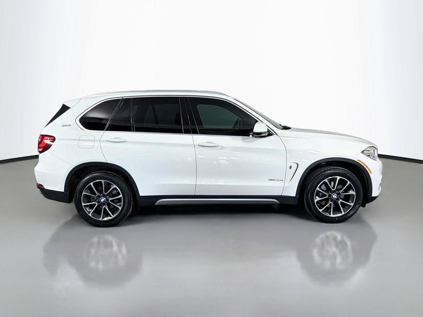 Used 2018 BMW X5 xDrive40e AWD/4WD image 4