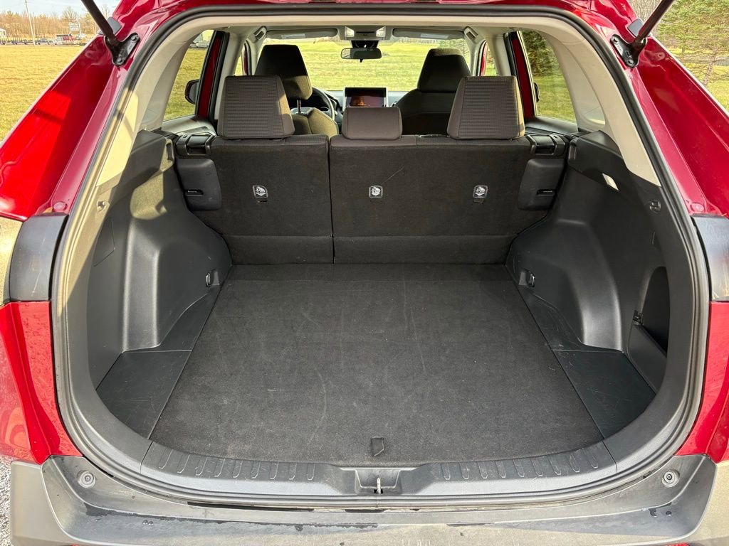 Used 2024 Toyota RAV4 LE image 12