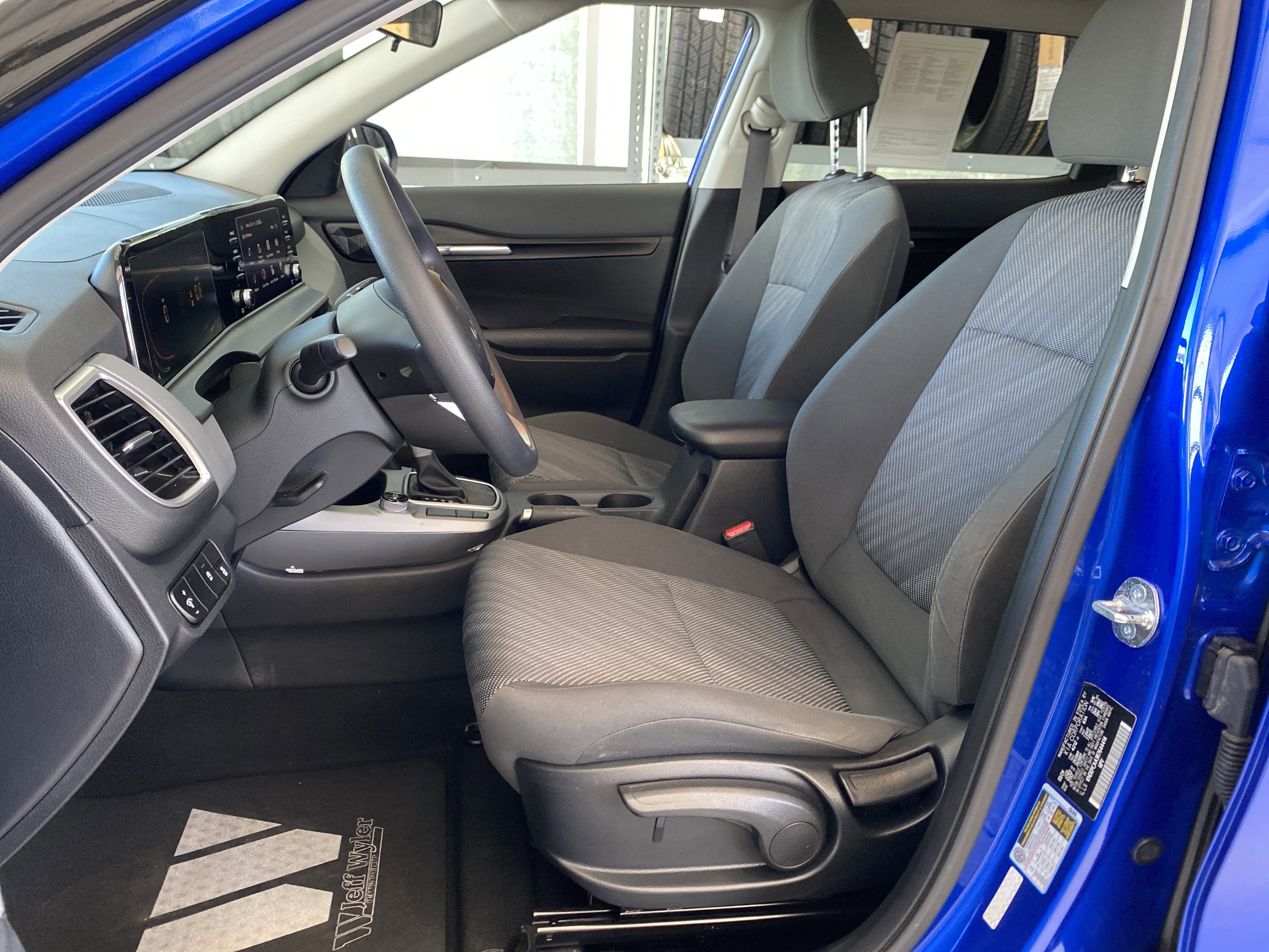 Used 2024 Kia Seltos LX image 19