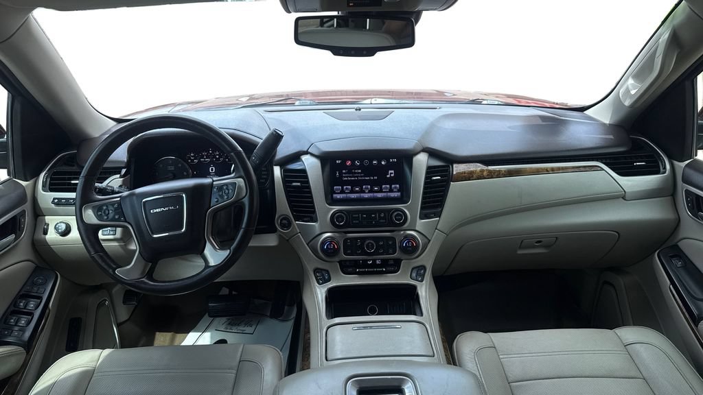 Used 2016 GMC Yukon Denali w/ Open Road Package AWD/4WD image 30
