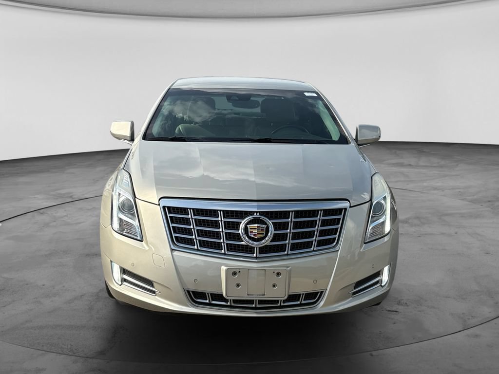 Used 2013 Cadillac XTS Luxury w/ Driver Awareness Package FWD image 3