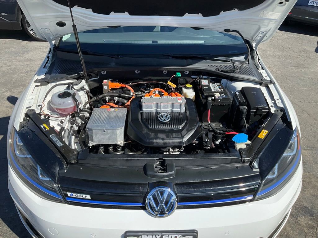 Used 2015 Volkswagen e-Golf SEL Premium image 10
