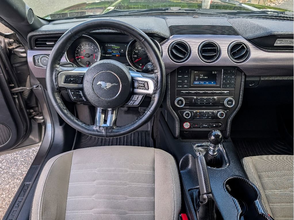 Used 2016 Ford Mustang GT RWD image 27