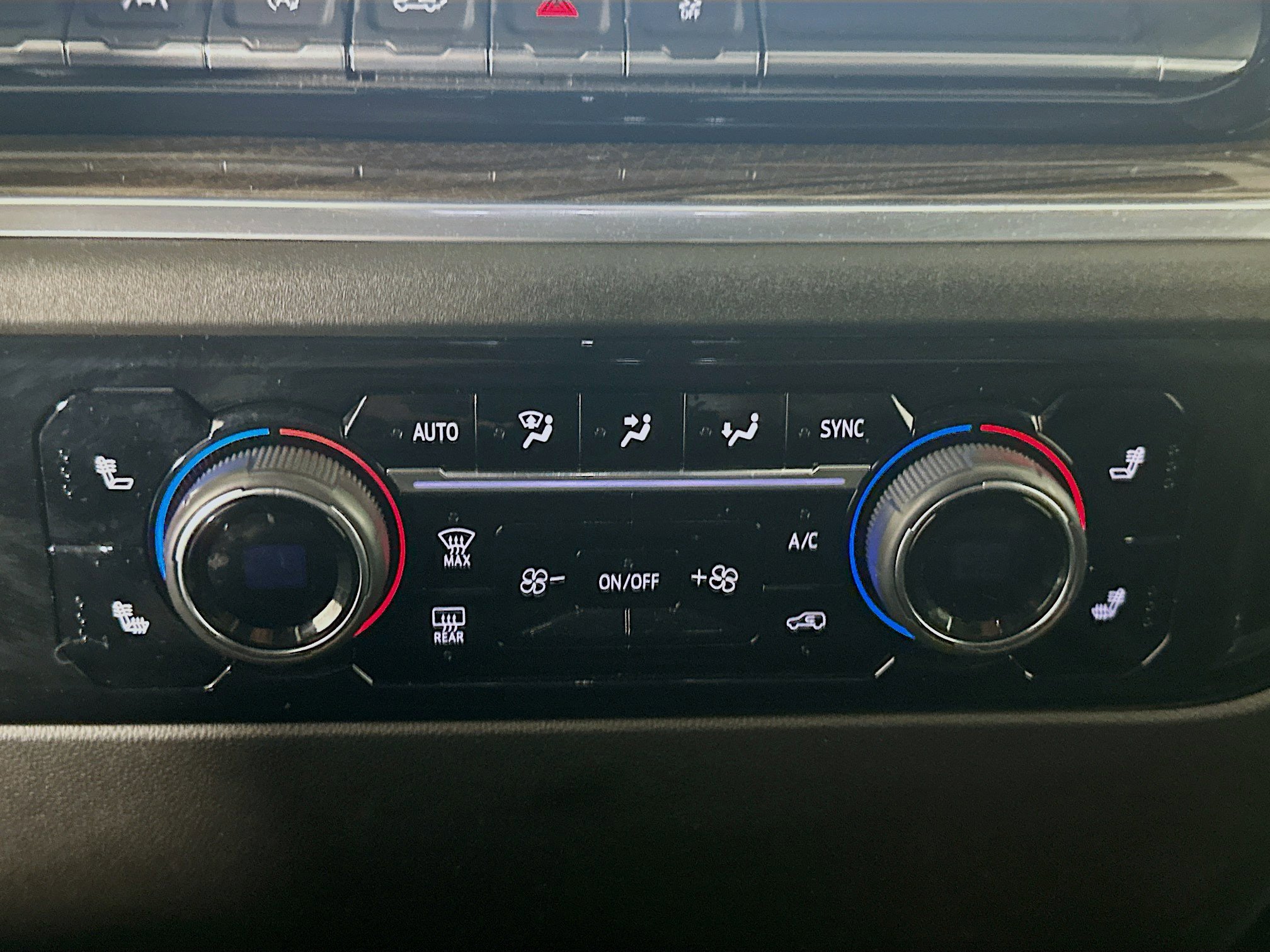 Used 2022 Chevrolet Silverado 1500 LT image 23