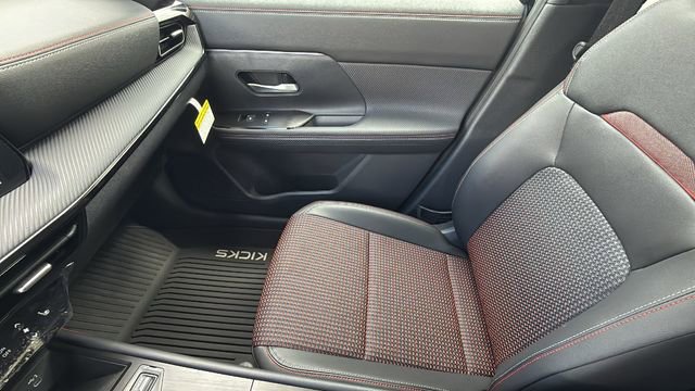 New 2026 Nissan Kicks SR w/ SR Premium Package image 12