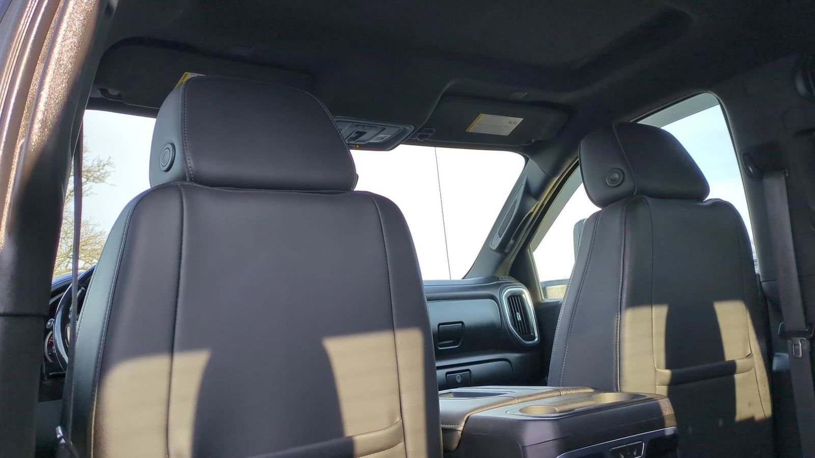 Used 2021 Chevrolet Silverado 1500 High Country w/ Technology Package image 20