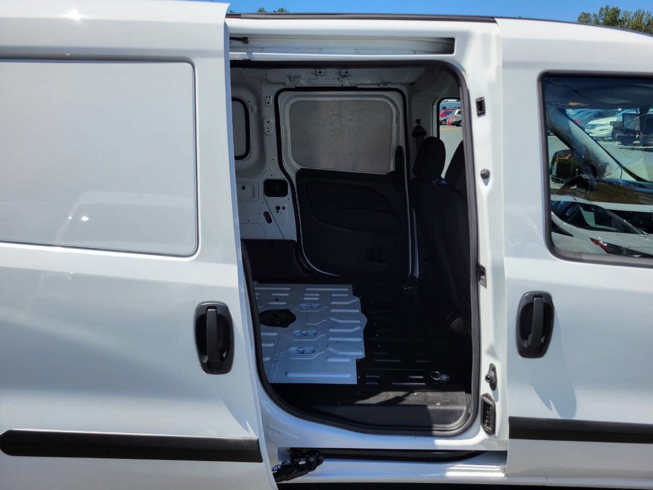 Used 2022 RAM ProMaster City Tradesman image 17