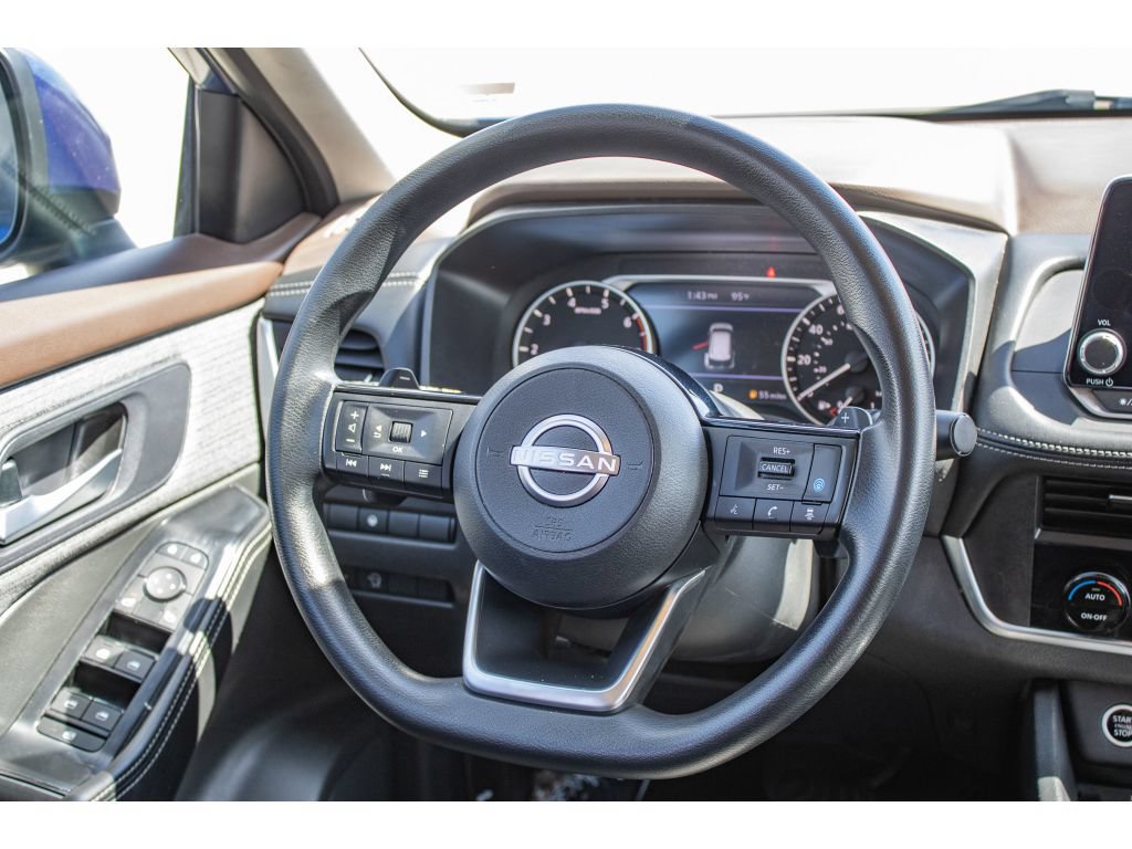 Used 2023 Nissan Rogue SV AWD/4WD image 35