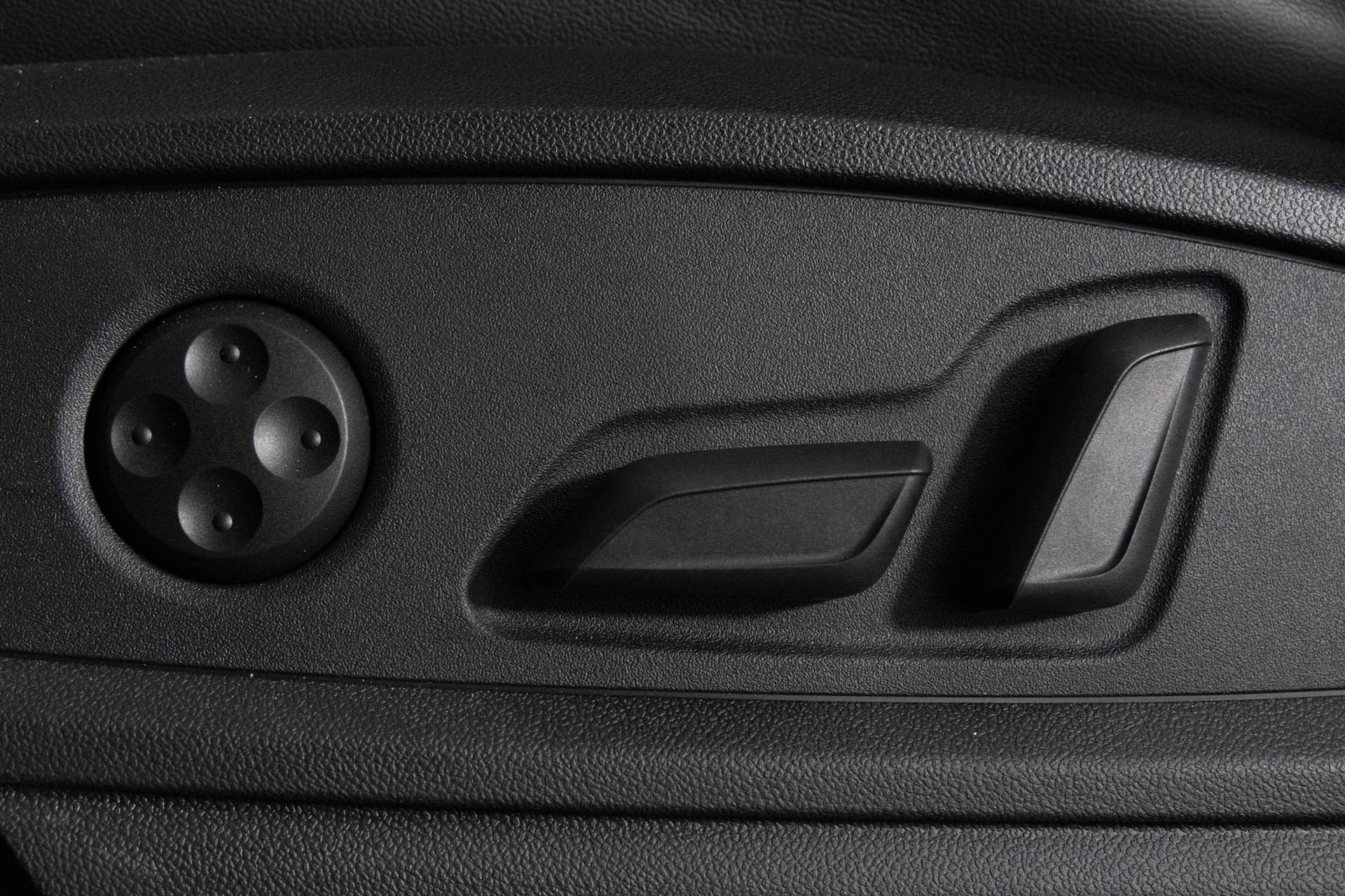 Used 2025 Audi Q5 2.0T Premium image 19