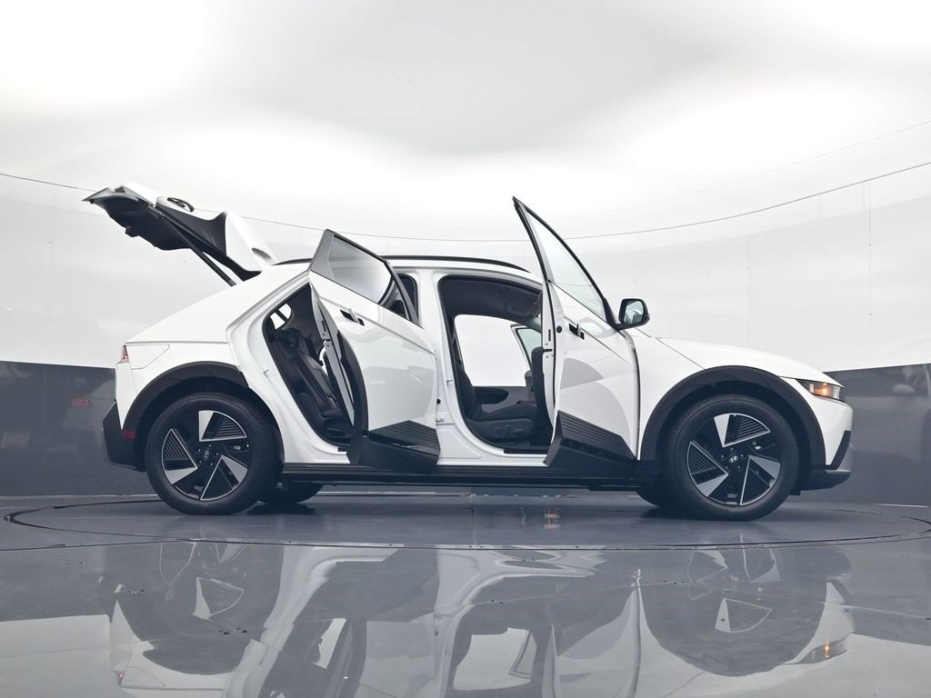 New 2025 Hyundai Ioniq 5 SEL image 33