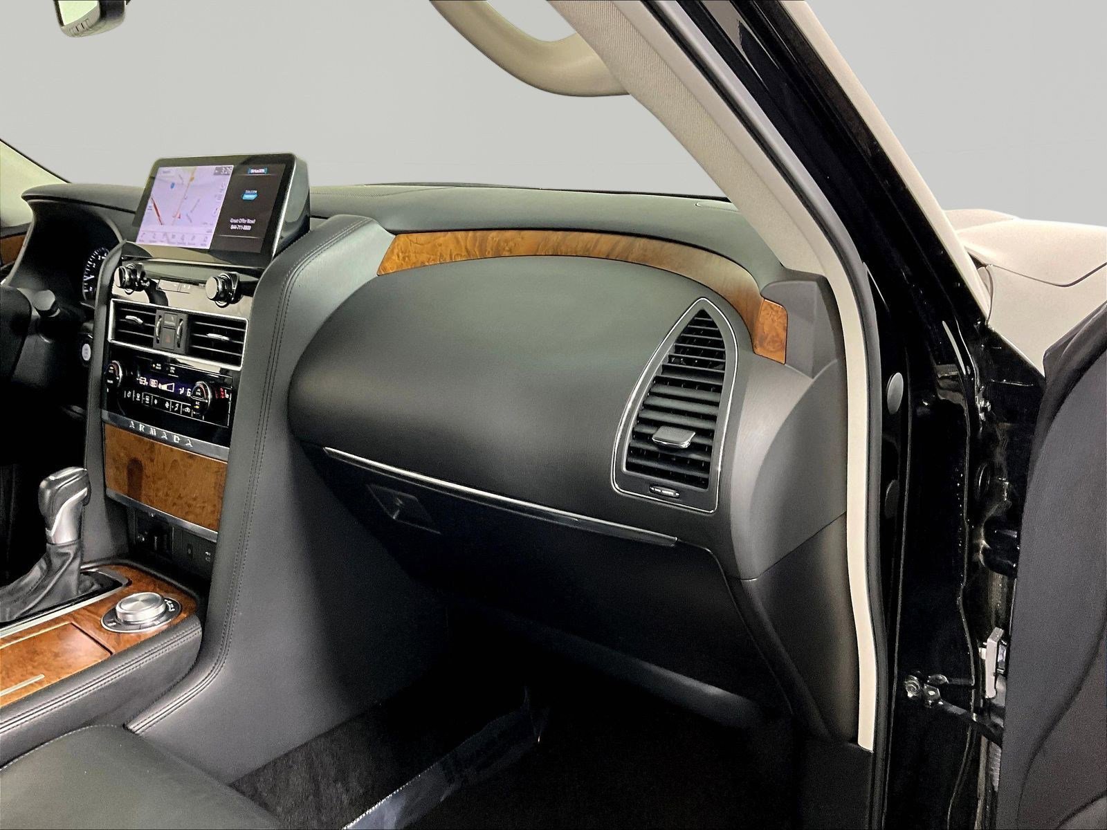 Certified 2024 Nissan Armada SL w/ Captain's Chairs Package AWD/4WD image 27