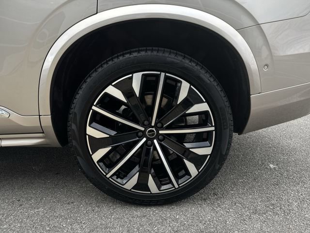 New 2026 Volvo XC90 B6 Plus w/ Protection Package Premier AWD/4WD image 34