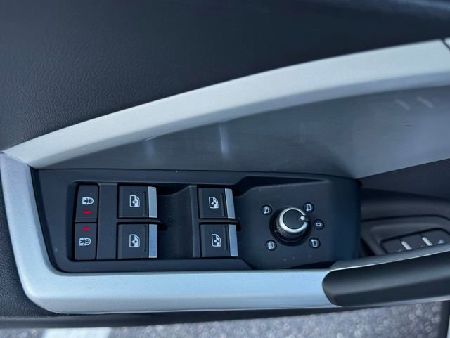 Certified 2025 Audi Q3 2.0T Premium w/ Convenience Package image 42