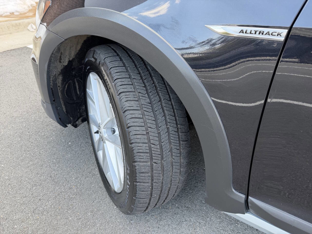 Used 2019 Volkswagen Golf Alltrack S image 39