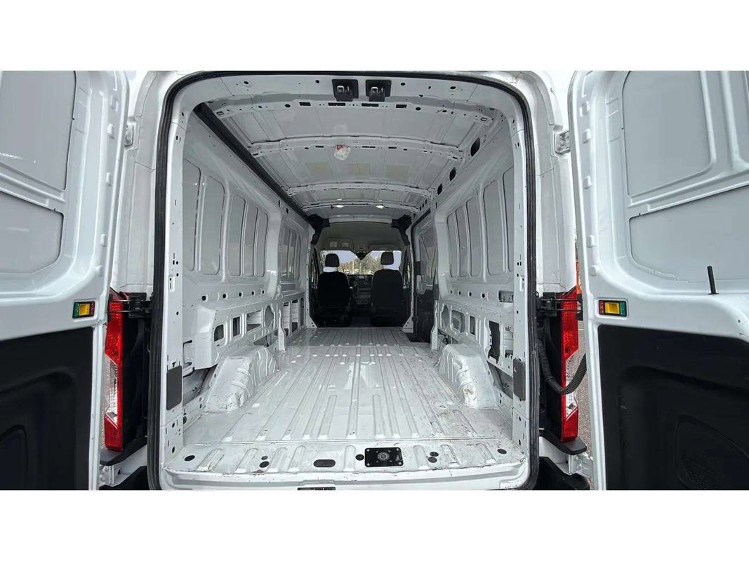 Used 2023 Ford Transit 150 Medium Roof AWD image 18