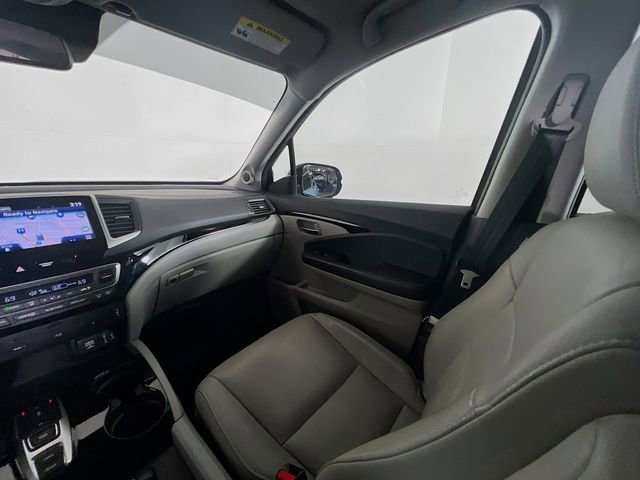 Used 2017 Honda Pilot Touring image 22