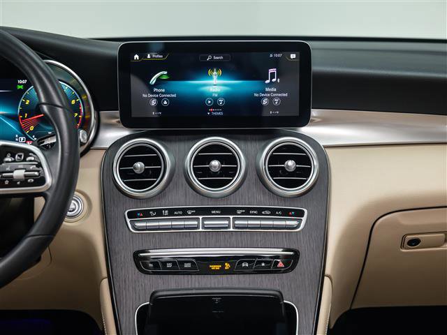 Used 2021 Mercedes-Benz GLC 300 SUV image 30