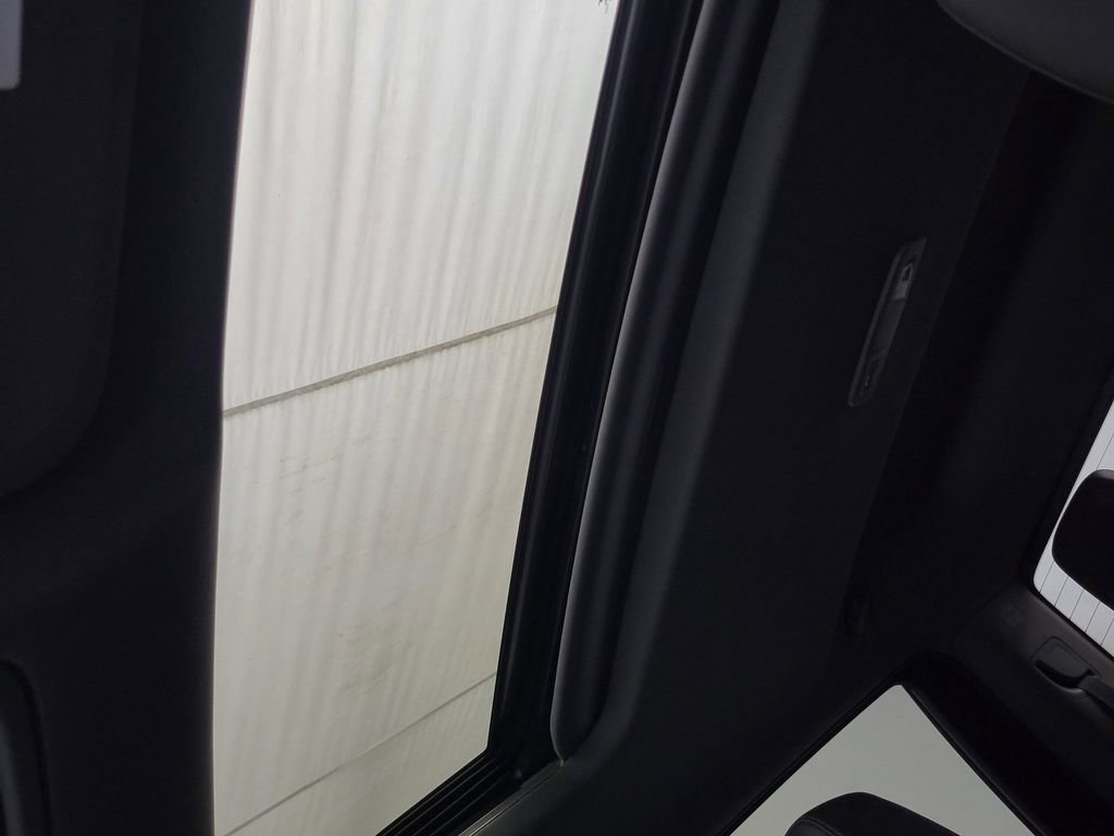 Used 2022 GMC Sierra 1500 Elevation w/ Elevation Premium Package image 14