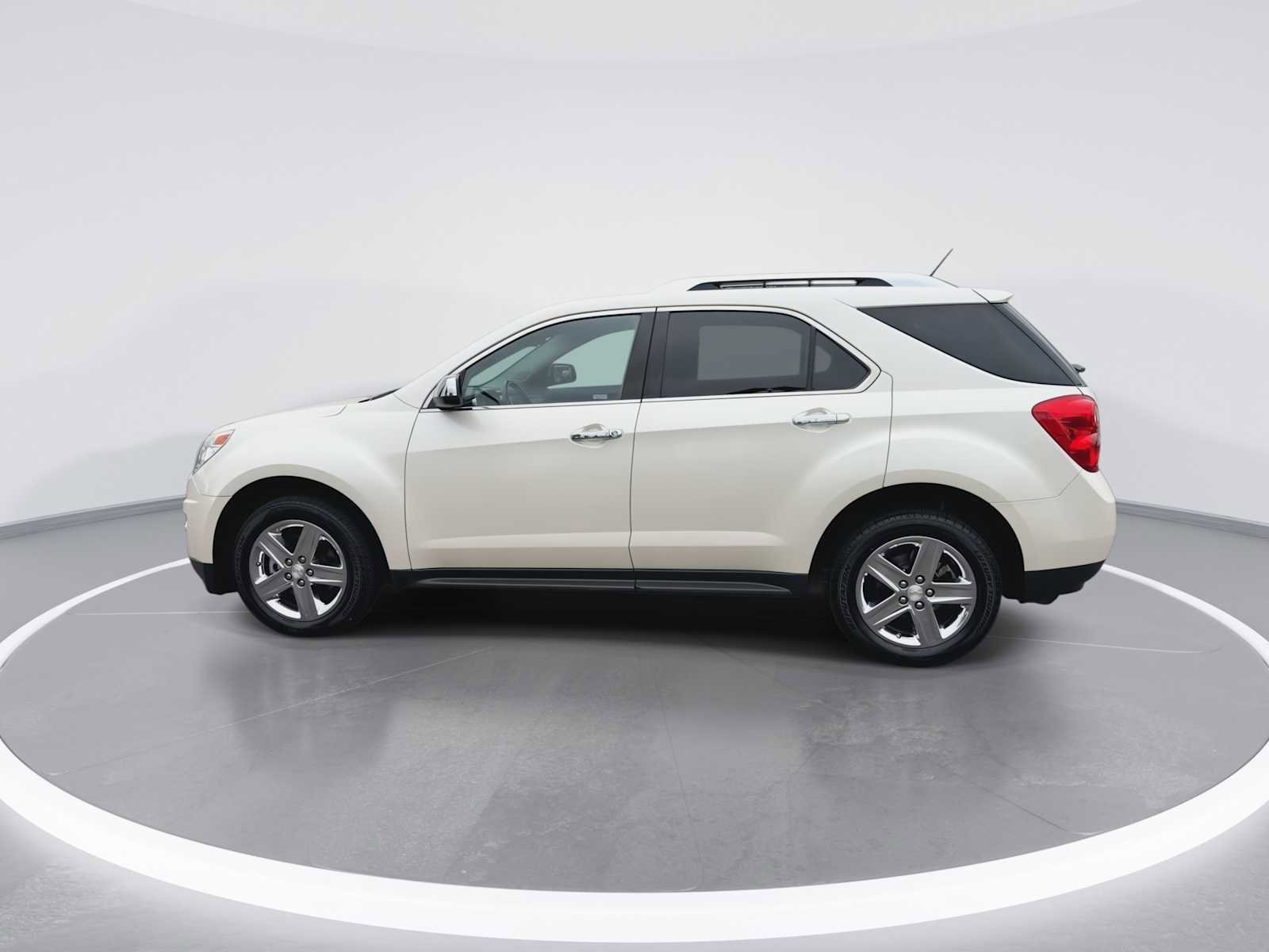 Used 2015 Chevrolet Equinox LTZ AWD/4WD image 5
