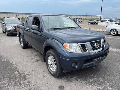 Used 2015 Nissan Frontier SV AWD/4WD image 1