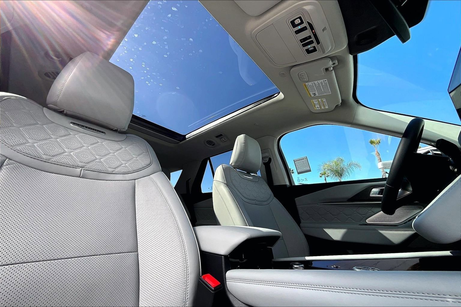 Used 2026 Ford Explorer Platinum w/ LUX Leather Package image 22