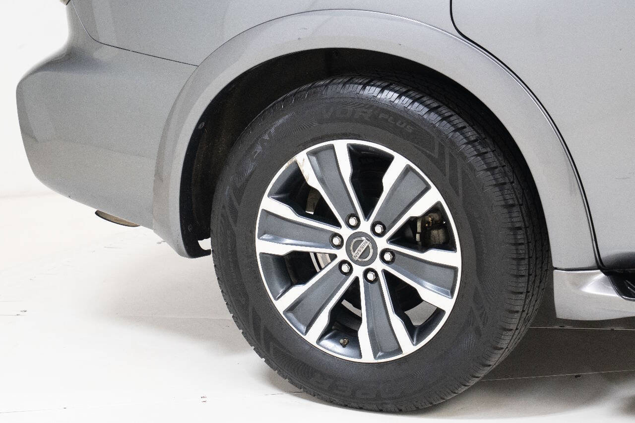 Used 2017 Nissan Armada SL image 20