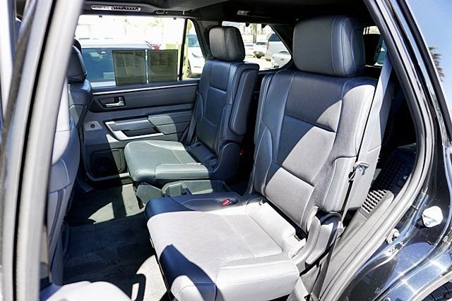 Used 2023 Toyota Sequoia Platinum AWD/4WD image 29