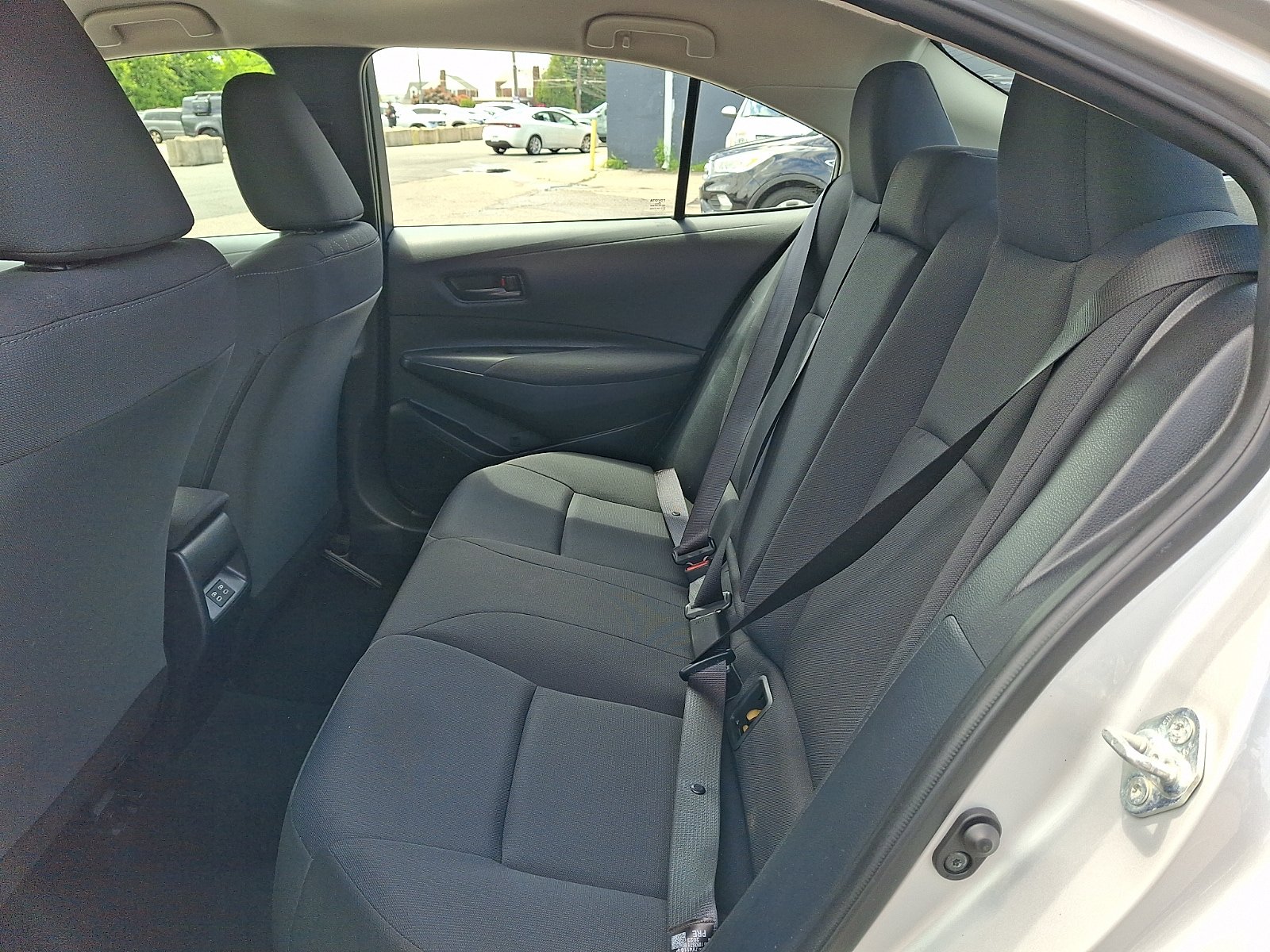Used 2024 Toyota Corolla LE FWD image 9