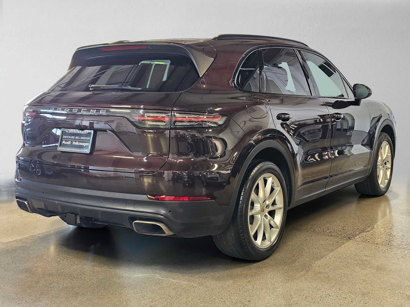 Used 2019 Porsche Cayenne AWD/4WD image 3