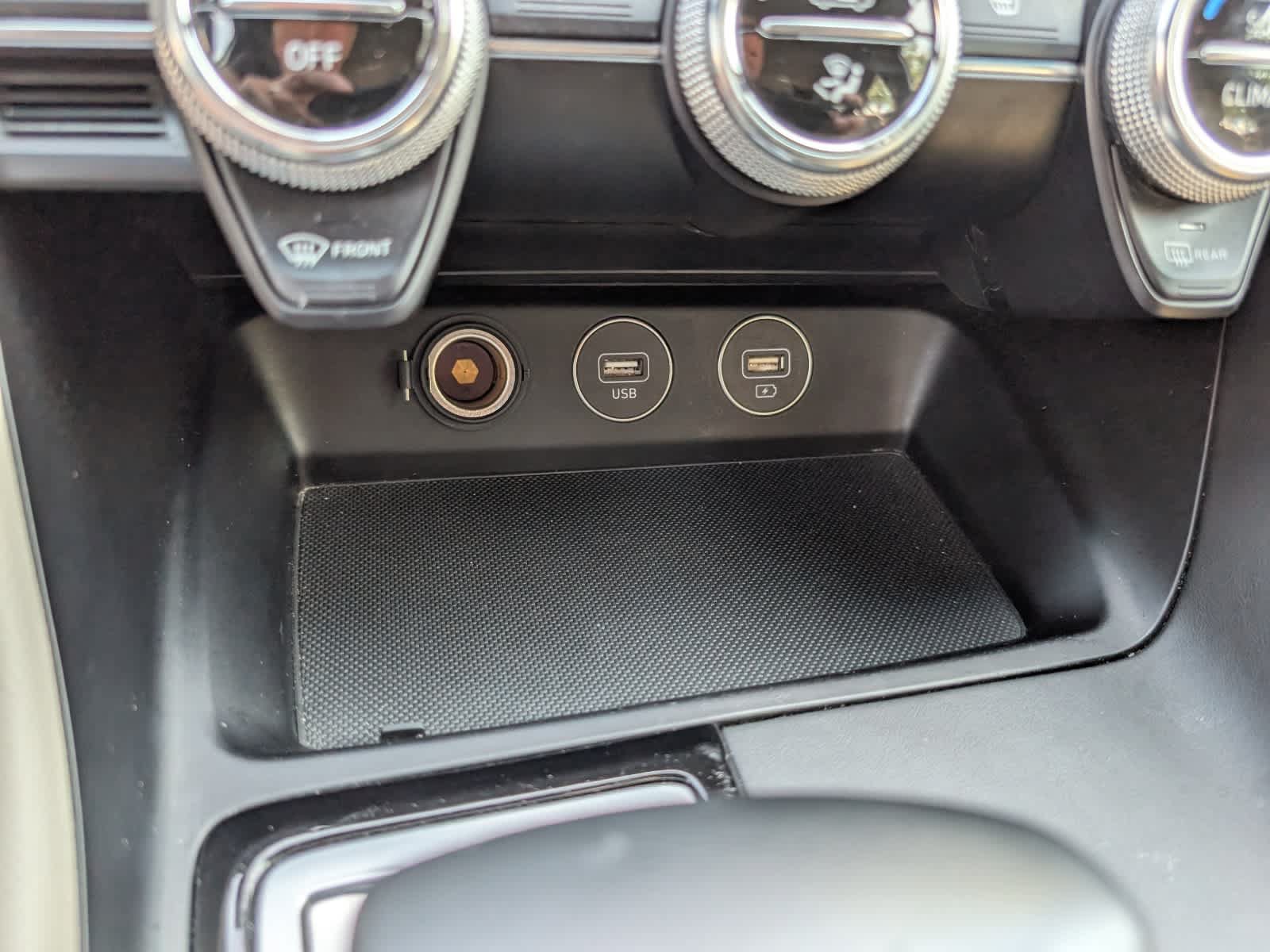 Used 2023 Genesis G70 2.0T AWD/4WD image 25