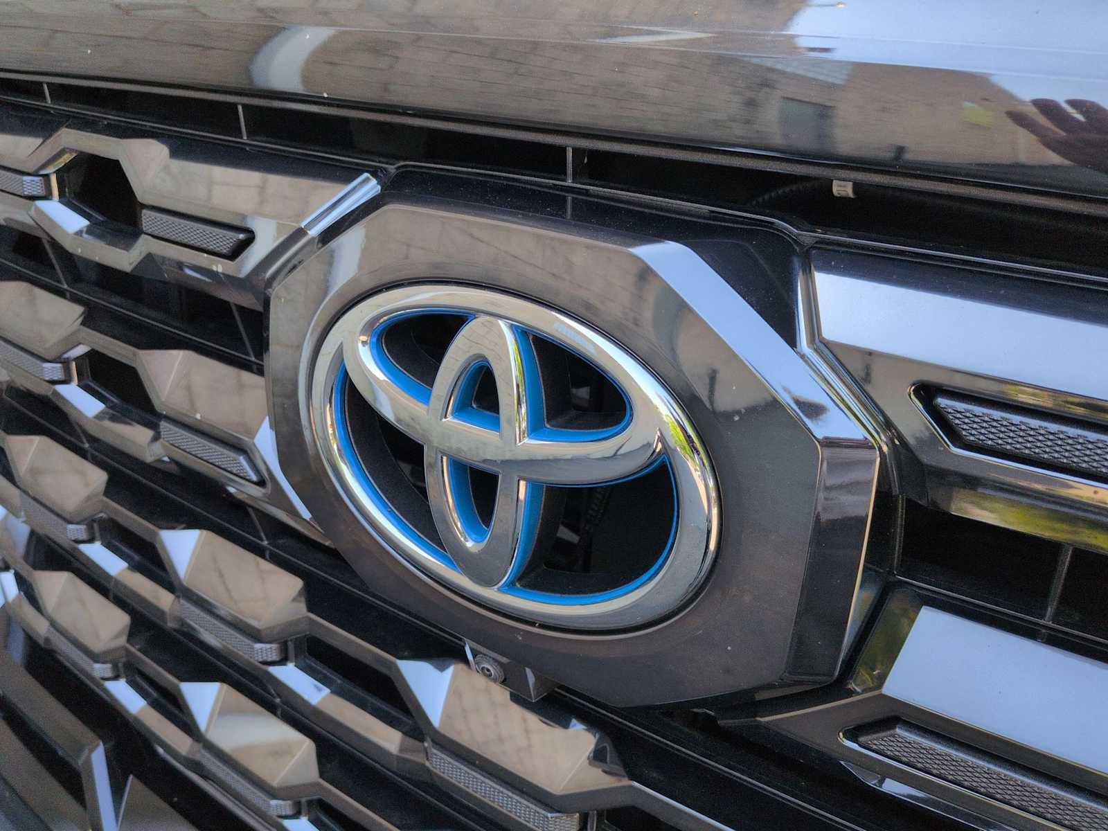 Used 2023 Toyota Tundra Platinum AWD/4WD image 12