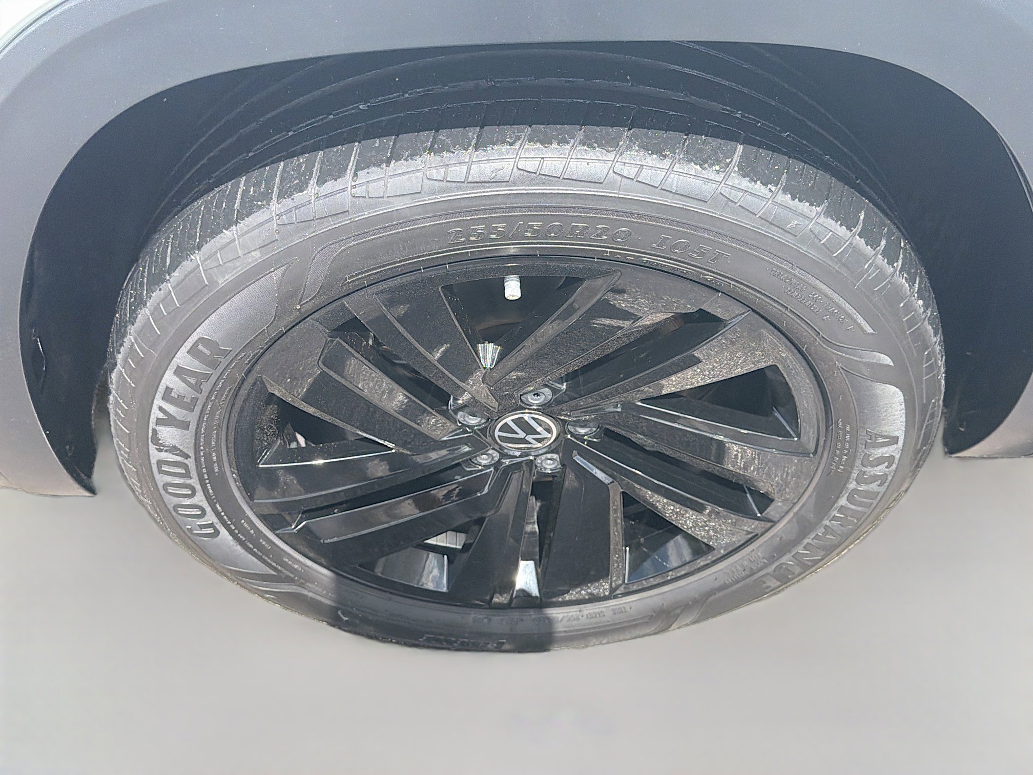 Used 2023 Volkswagen Atlas Cross Sport SE w/ Black Wheel Package image 36