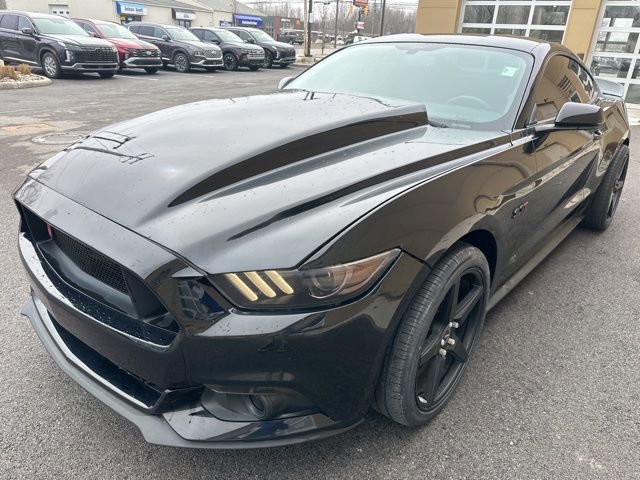 Used 2017 Ford Mustang EcoBoost image 8