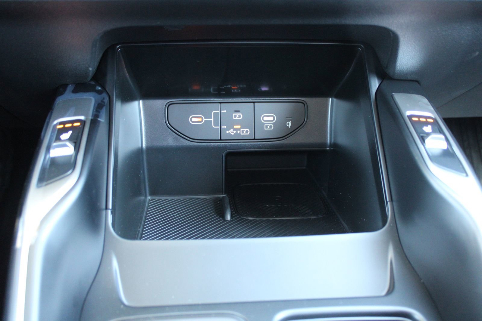 New 2026 Kia Sorento S image 37