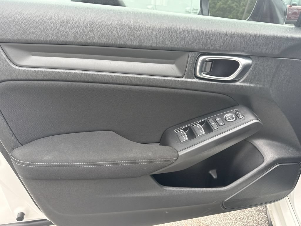 Used 2025 Honda Civic Sport image 10