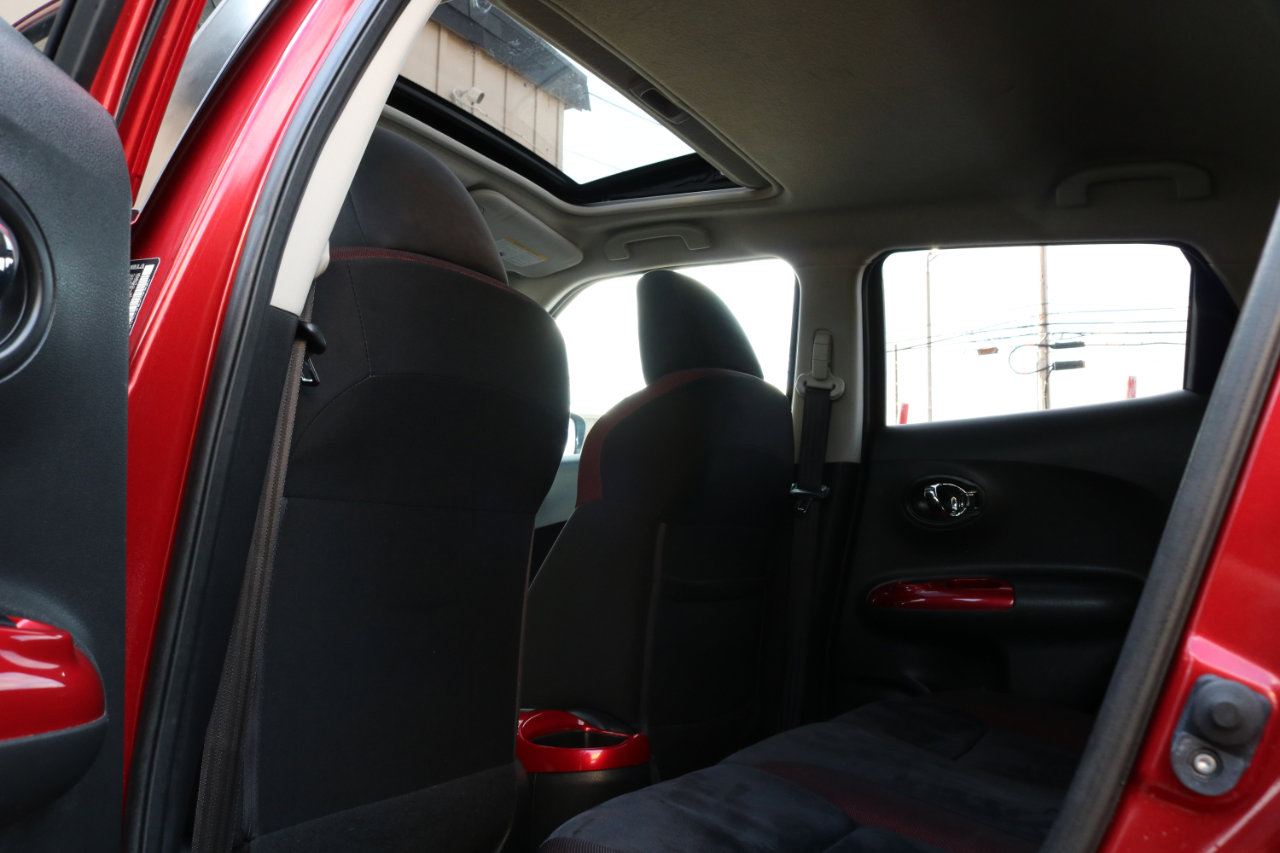 Used 2015 Nissan Juke SV w/ Cold Weather Package image 32