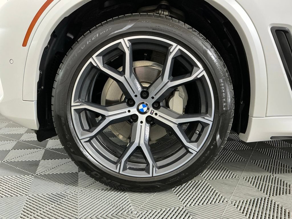Used 2019 BMW X5 xDrive40i w/ M Sport Package AWD/4WD image 35