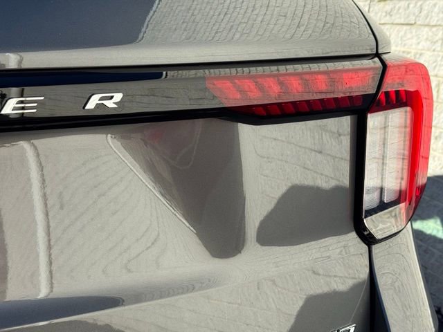 New 2026 Ford Explorer Active image 12