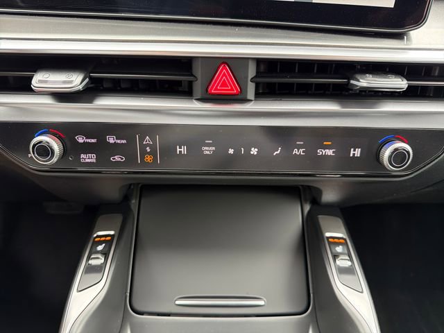 New 2026 Kia Sorento EX FWD image 13