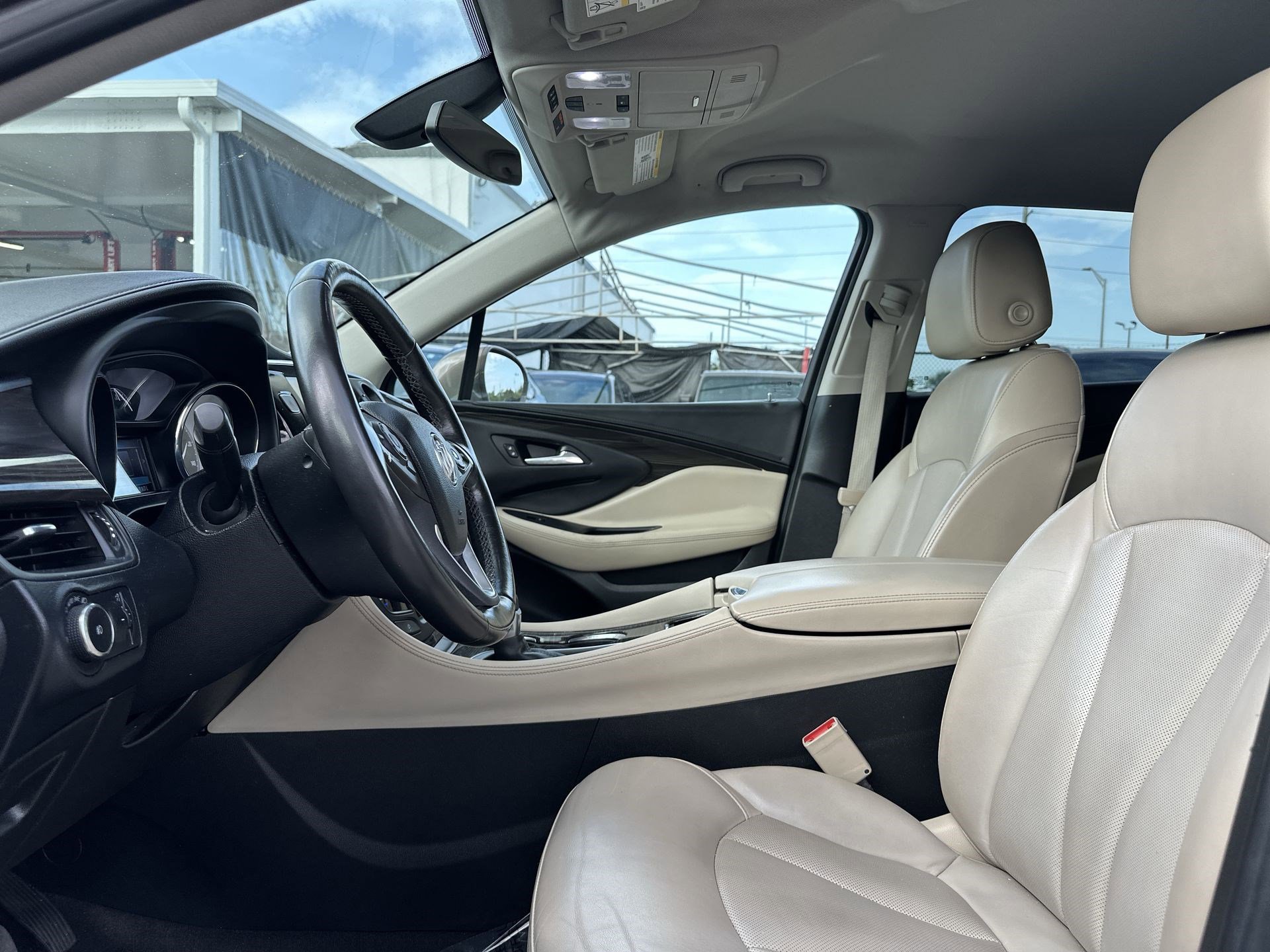 Used 2019 Buick Envision Essence FWD image 13