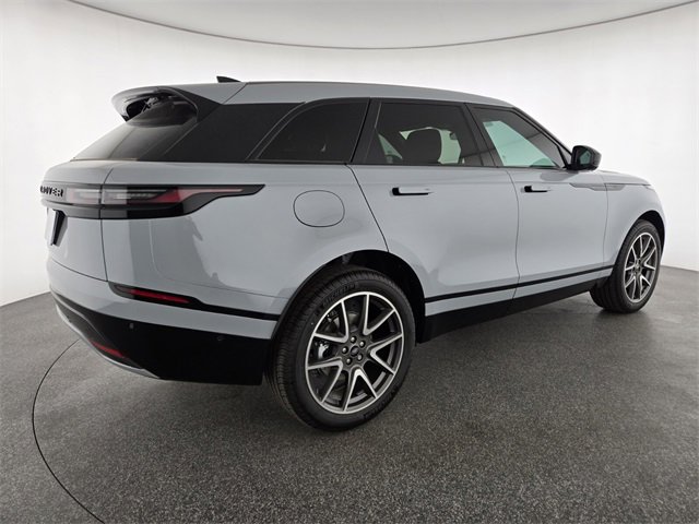 New 2026 Land Rover Range Rover Velar Dynamic SE image 2