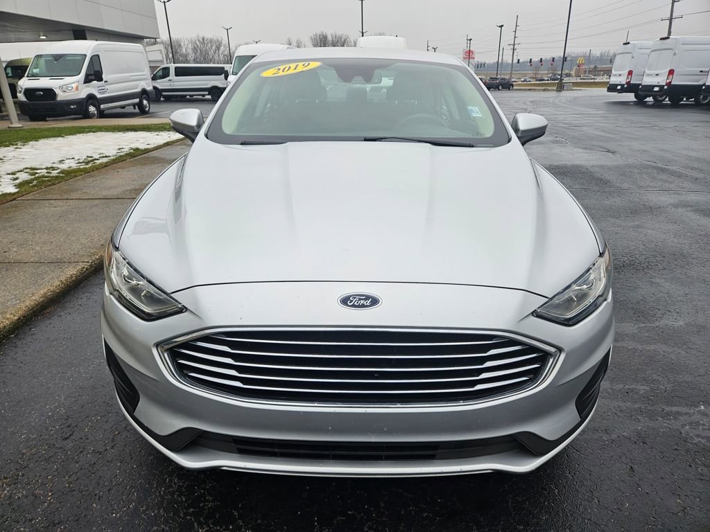 Used 2019 Ford Fusion SE image 4